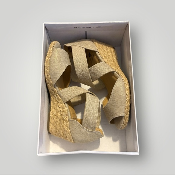 White Mountain Hudlin Beige Espadrille Wedge Sandals Women’s Size 6 - Picture 2 of 3